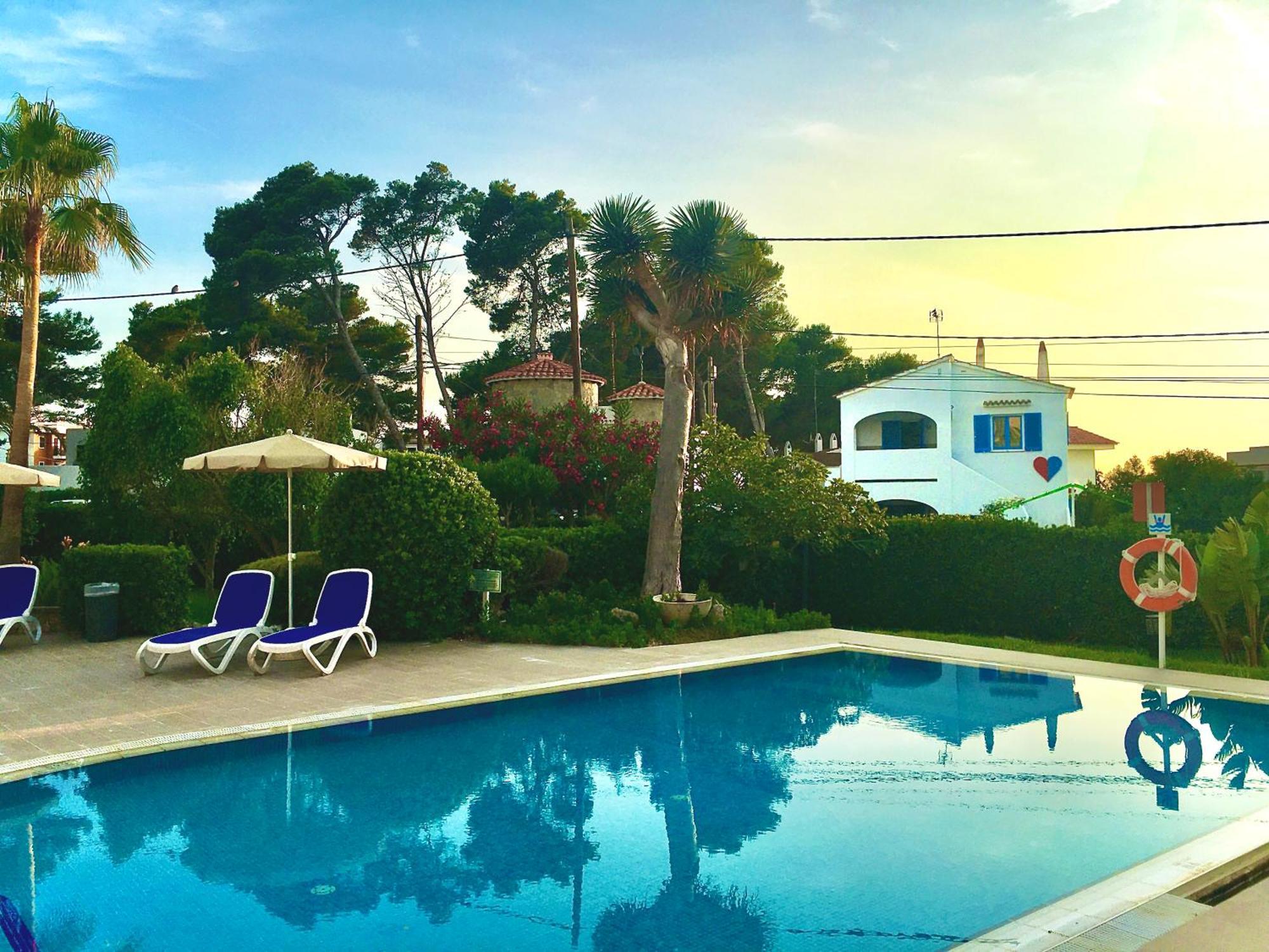 Apartamentos Ciutadella Cala Blanca  Eksteriør bilde